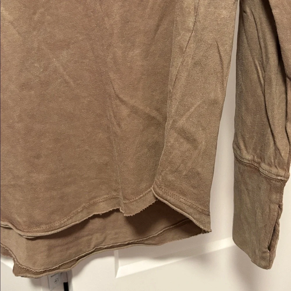 NEW [Zella] Relaxed Washed 2.0 Long Sleeve Athletic Slub Tee Olive Women’s Small - Picture 6 of 11